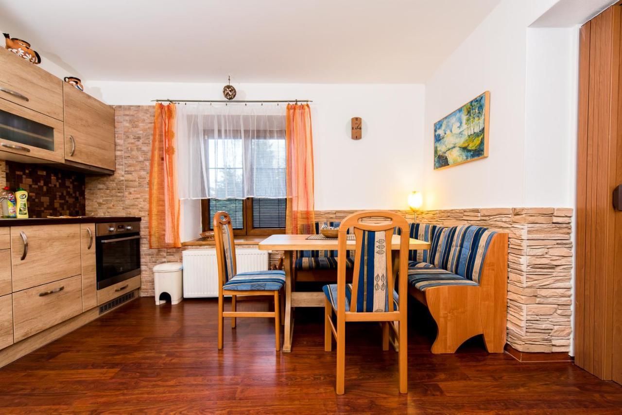 Apartmány Domino Železná Ruda Exteriér fotografie